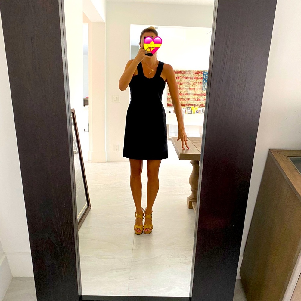 Black theory dress with pockets size 4